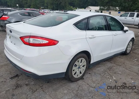 2014 Ford Fusion S из США, поврежденный, VIN 3FA6P0G75ER394620